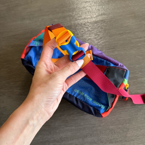 Cotopaxi Del Dia Bataan Hip Fanny Pack Bag Colorful - Picture 3 of 8